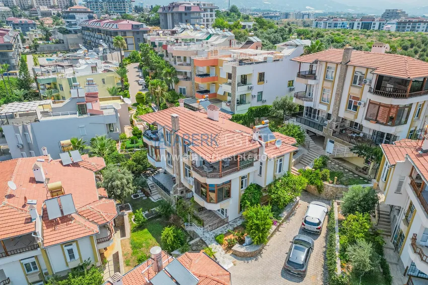 Triplex townhouse 3+1 in Alanya, Kestel district — cottage complex 300 meters from the sea 3