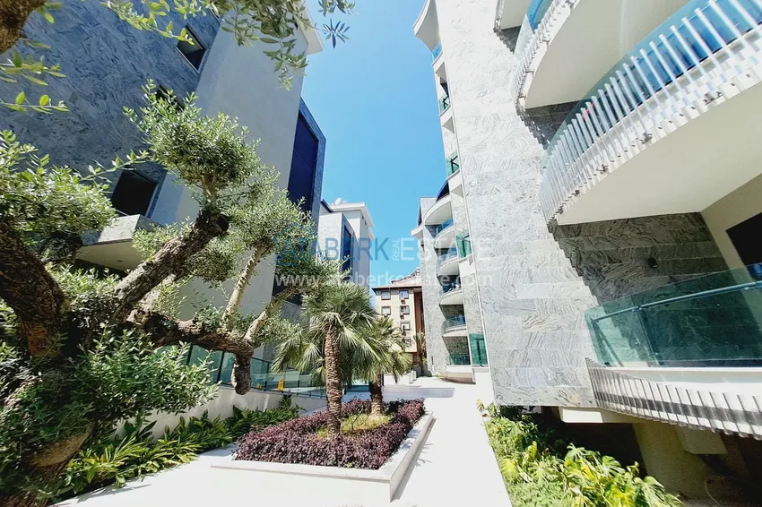 1+1 apartment in a new complex in the center of Alanya. Suitable for short term rentals 5 