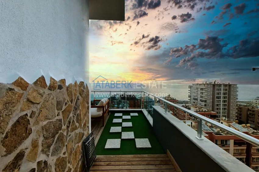 Purchase Elite triplex penthouse with original design in Alanya, Mahmutlar district 12