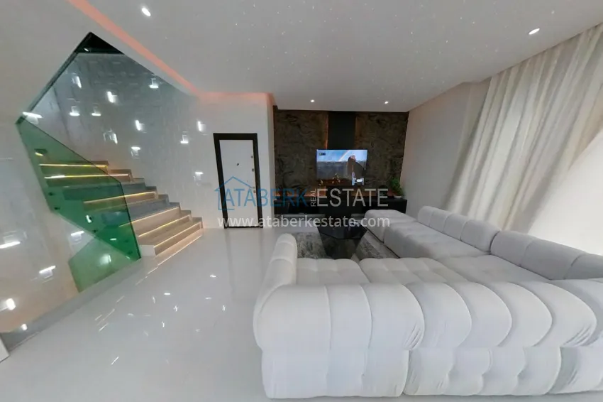 Purchase Elite triplex penthouse with original design in Alanya, Mahmutlar district 2