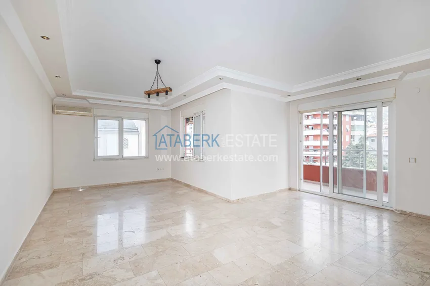 Purchase  Apartment 2+1 after renovation, suitable for a residence permit, Cikcilli district, Alanya 3 