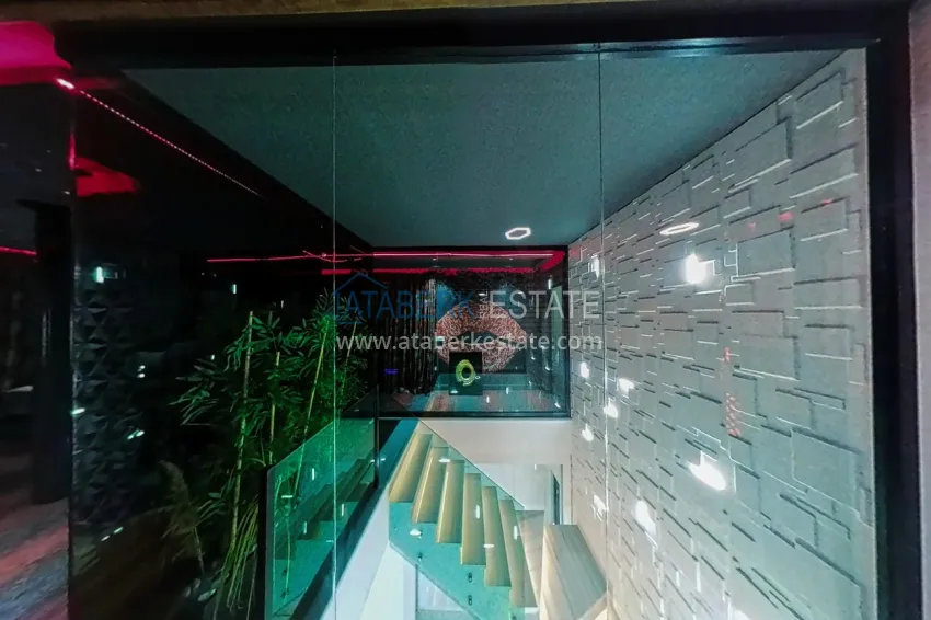 Purchase Elite triplex penthouse with original design in Alanya, Mahmutlar district 55