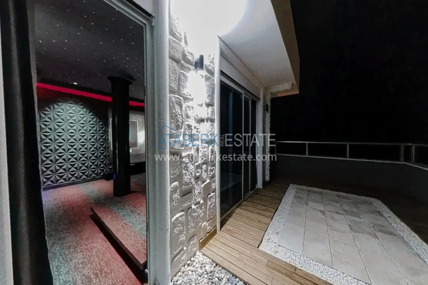 Purchase Elite triplex penthouse with original design in Alanya, Mahmutlar district 63