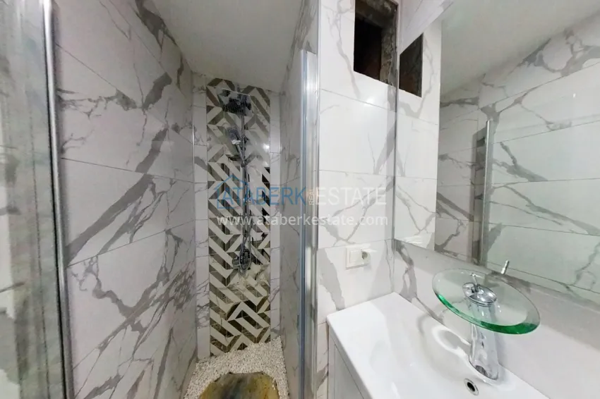 Purchase Elite triplex penthouse with original design in Alanya, Mahmutlar district 65