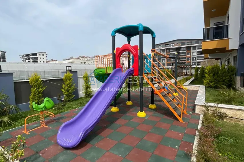 One bedroom apartment with access to the garden from an investor in Gazipasa 8 