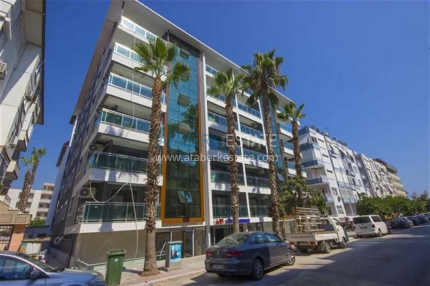 Apartment by the sea in Alanya, suitable for a residence permit, Keykubat beach area — 150 meters 1 