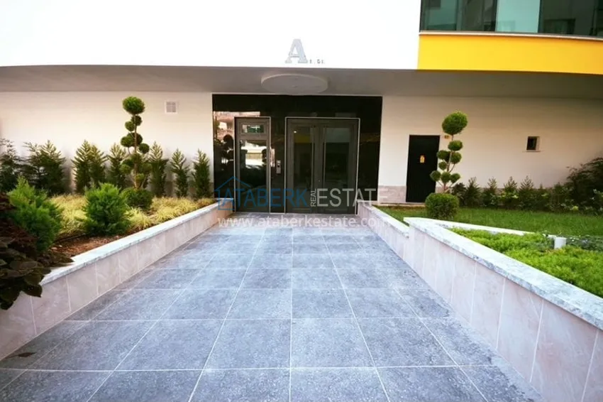 Linear 3+1 apartment in the center of Alanya — turnkey, suitable for a residence permit, separate kitchen, sea and mountain views 20 