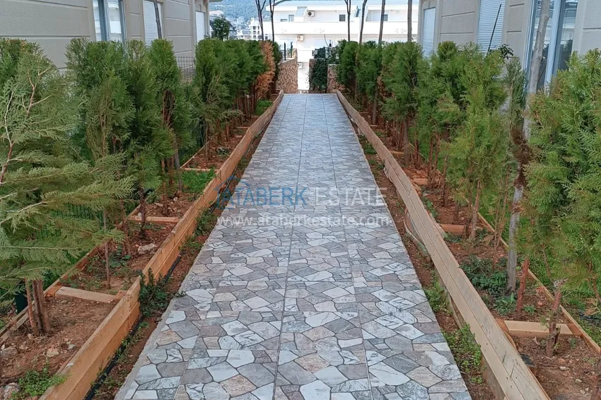 3+1 garden duplex in Alanya, Oba district — a modern complex with infrastructure 9