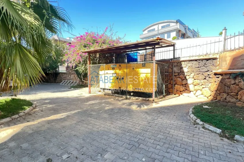 Furnished three-room apartment in Alanya, Oba district - resale property from the owner 11