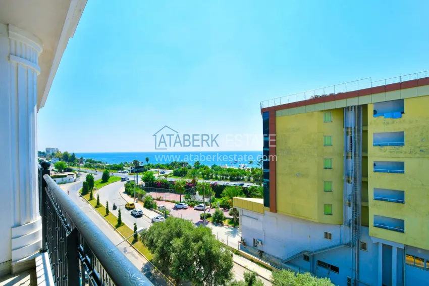 Purchase 3+1 penthouse duplex in Kargicak — turnkey, suitable for citizenship 9 