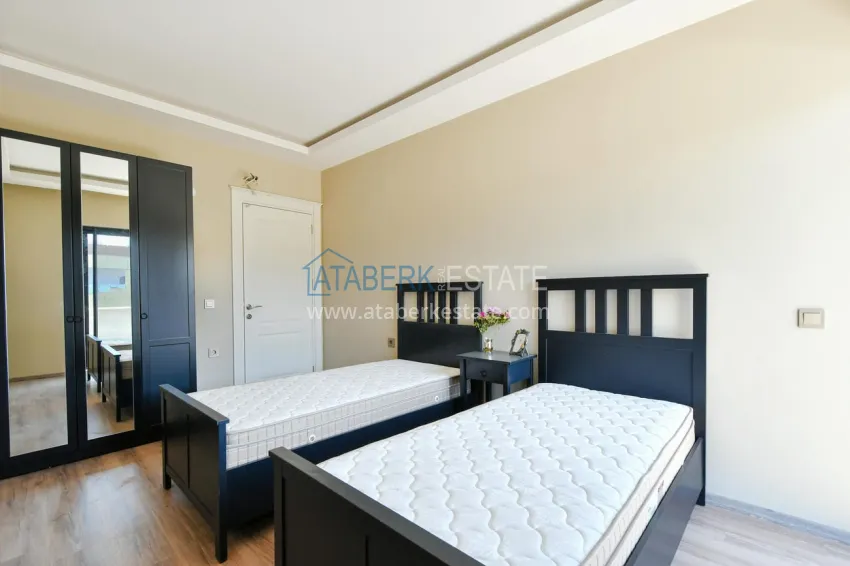 Purchase 3+1 penthouse duplex in Kargicak — turnkey, suitable for citizenship 16 