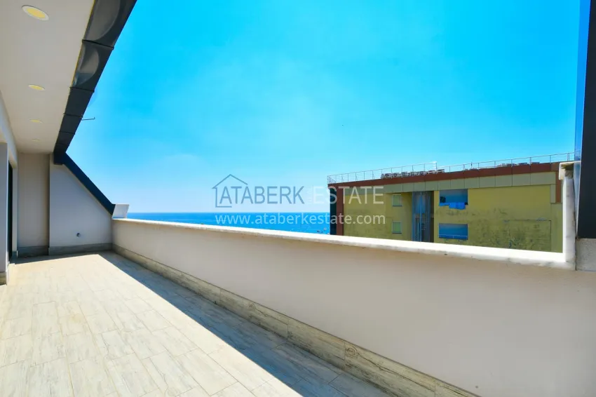 Purchase 3+1 penthouse duplex in Kargicak — turnkey, suitable for citizenship 21 