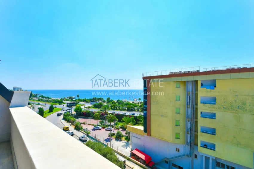 Purchase 3+1 penthouse duplex in Kargicak — turnkey, suitable for citizenship 22 