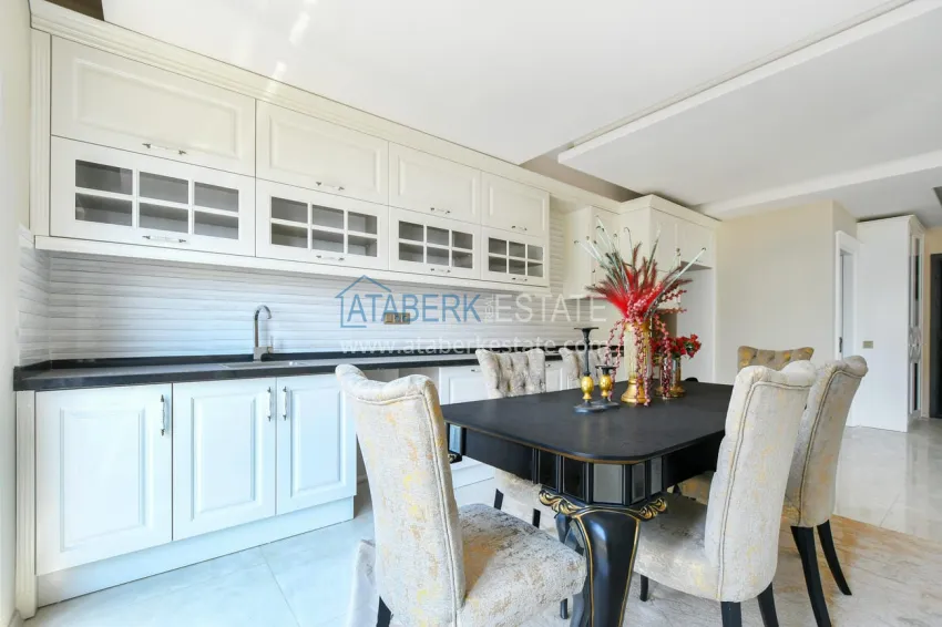 Purchase 3+1 penthouse duplex in Kargicak — turnkey, suitable for citizenship 7 