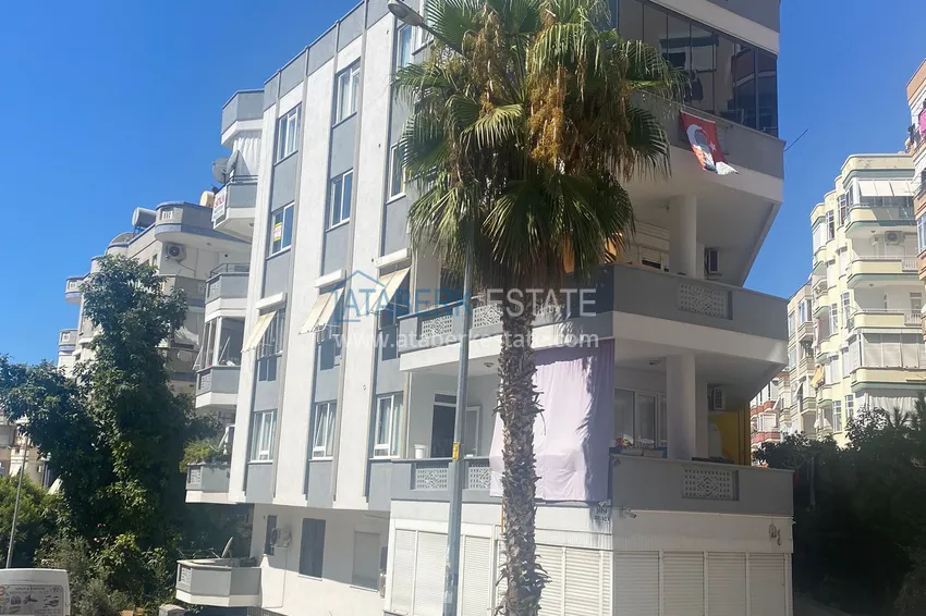 2+1 apartment in the center of Alanya, Cleopatra beach area — property for a residence permit 1
