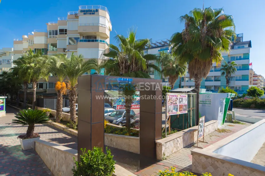 2+1 apartment for a residence permit in Alanya — Oba district, first coastline 8 