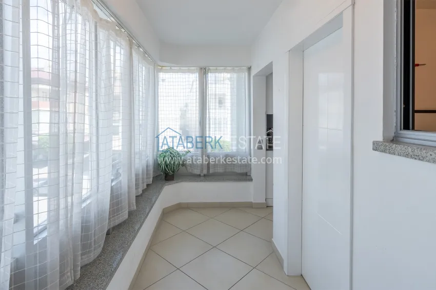 Purchase 2+1 apartment for a residence permit in Alanya — Oba district, first coastline 12 