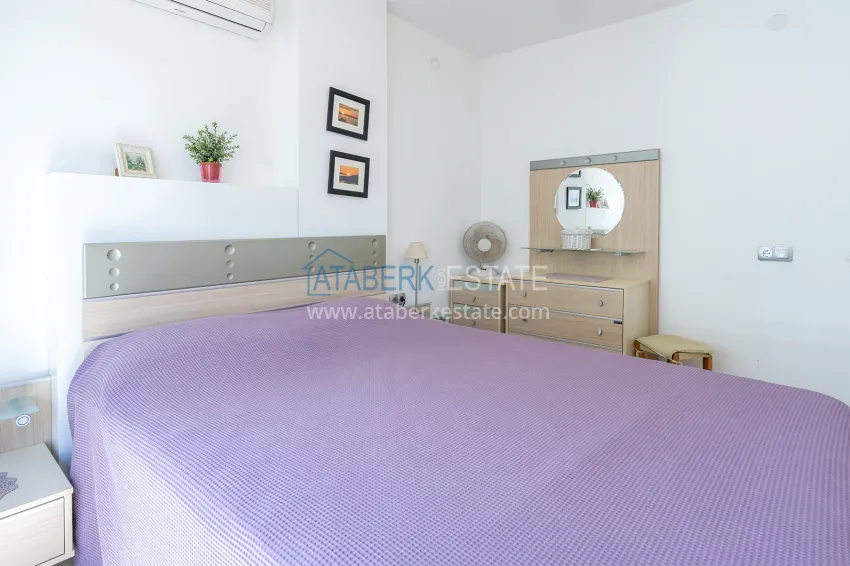 Purchase 2+1 apartment for a residence permit in Alanya — Oba district, first coastline 6 