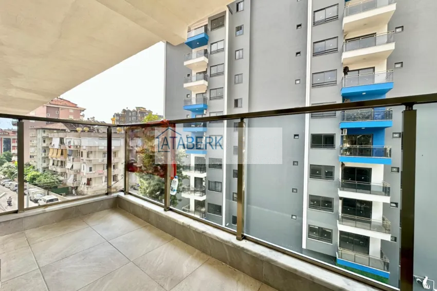 Purchase  1+1 apartments with fine finishing in the center of Alanya, Cleopatra beach area 17 