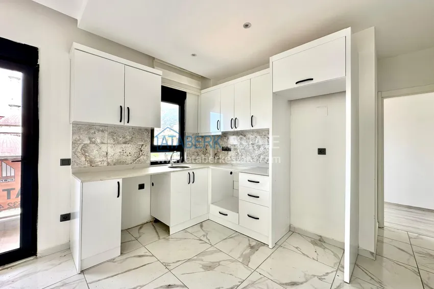 Purchase  1+1 apartments with fine finishing in the center of Alanya, Cleopatra beach area 2 