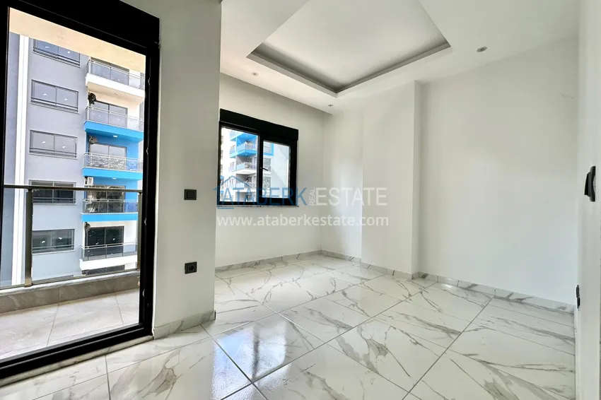 Purchase  1+1 apartments with fine finishing in the center of Alanya, Cleopatra beach area 12 