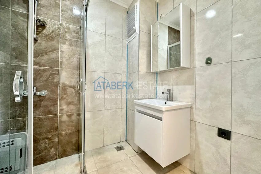 Purchase  1+1 apartments with fine finishing in the center of Alanya, Cleopatra beach area 15 