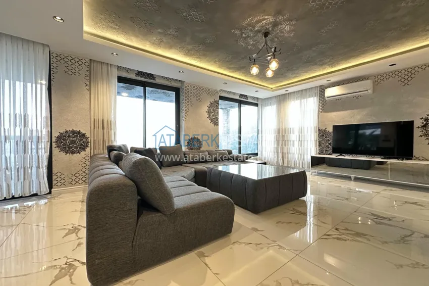 Purchase Luxury triplex villa with sea and fortress views in Alanya, Tepe district - suitable for obtaining citizenship 4 