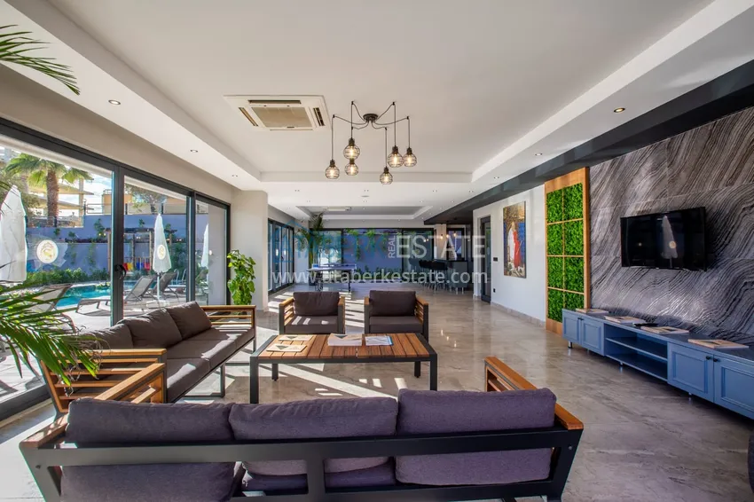 Turnkey one-bedroom apartment in the center of Alanya, Cleopatra beach area — luxury complex 13 