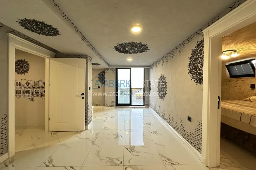 Purchase Luxury triplex villa with sea and fortress views in Alanya, Tepe district - suitable for obtaining citizenship 17 