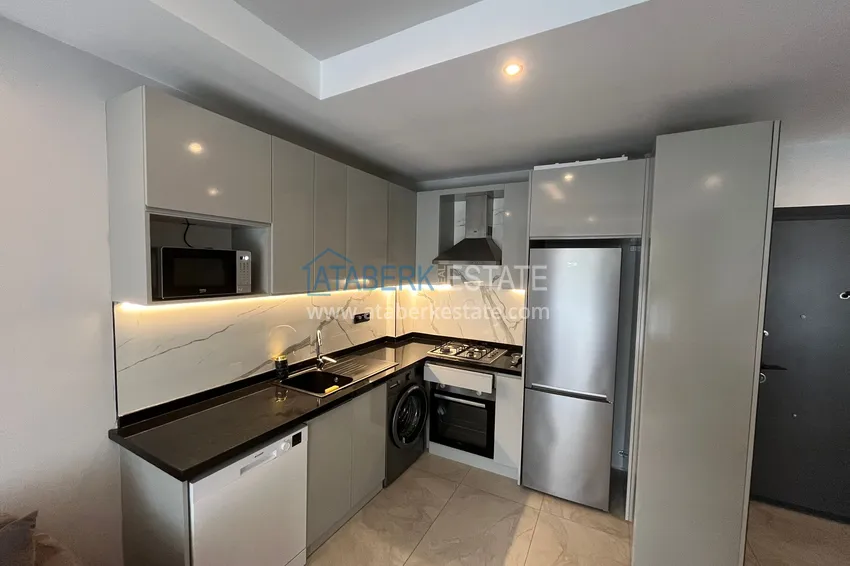 Purchase Turnkey one-bedroom apartment in the center of Alanya, Cleopatra beach area — luxury complex 2 