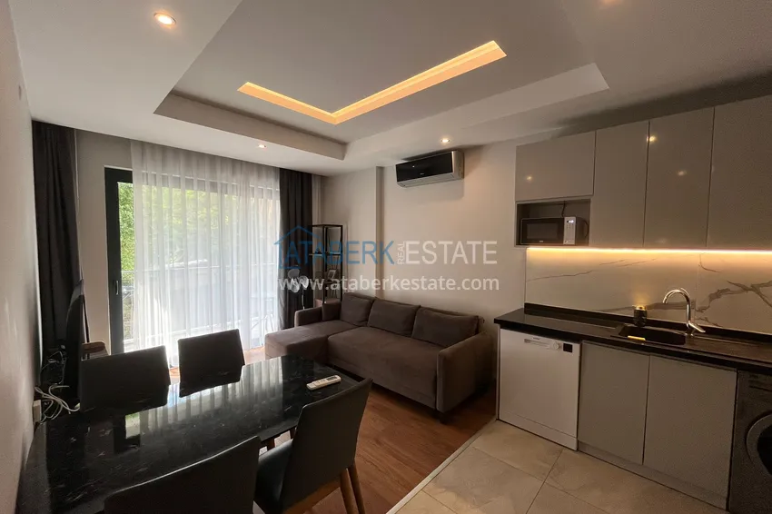 Purchase Turnkey one-bedroom apartment in the center of Alanya, Cleopatra beach area — luxury complex 3 