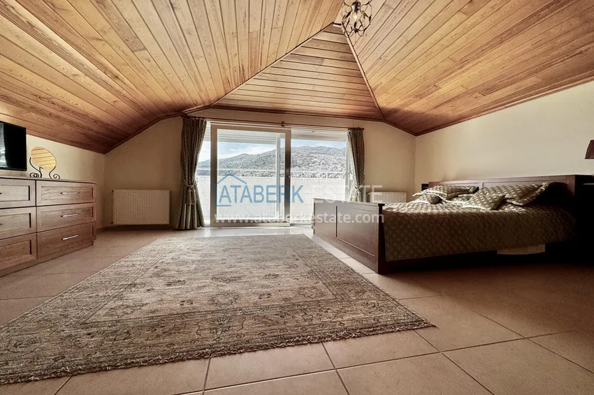 Purchase  Spacious panoramic penthouse duplex in the center of Alanya — furnished and equipped with a sauna, suitable for a residence permit  20 