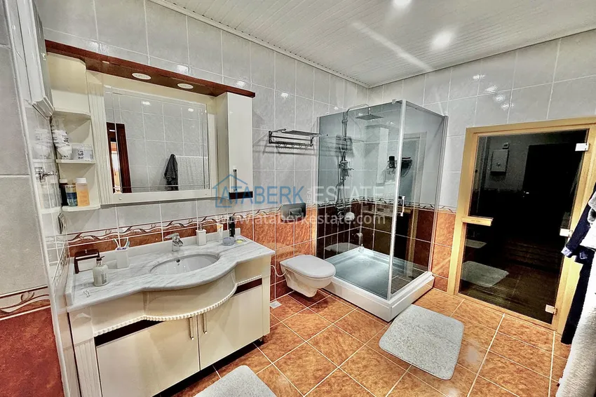 Purchase  Spacious panoramic penthouse duplex in the center of Alanya — furnished and equipped with a sauna, suitable for a residence permit  23 