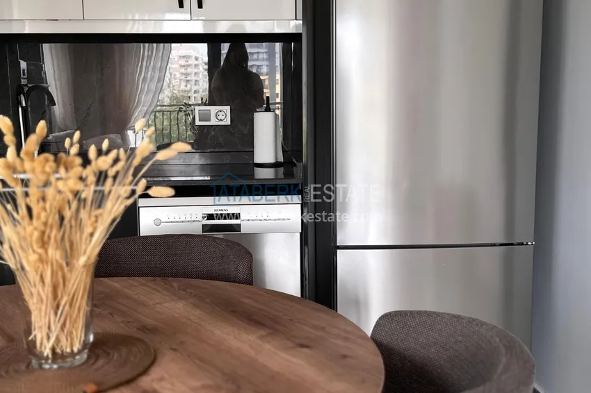 Purchase 1+1 apartment with new furniture and rental permission in Alanya Mahmutlar — from the owner 6