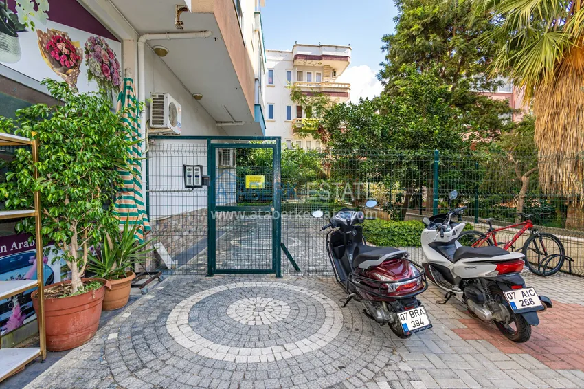 Real estate in Alanya: 2+1 apartment 300 meters from Cleopatra beach - suitable for a residence permit 9 