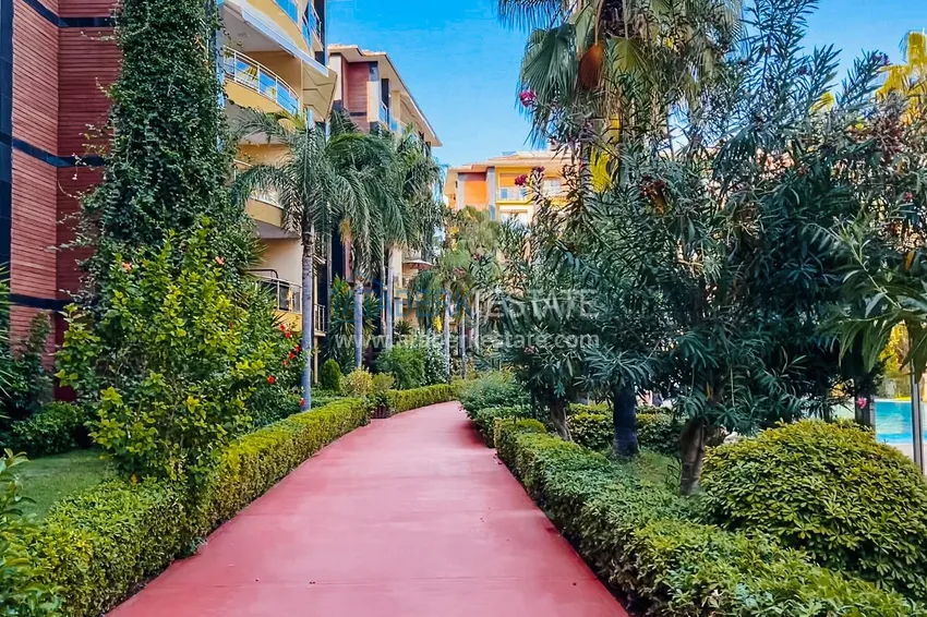 Apartment 3+1 on the beachfront in the center of Alanya, linear, furnished, option for a residence permit 15 