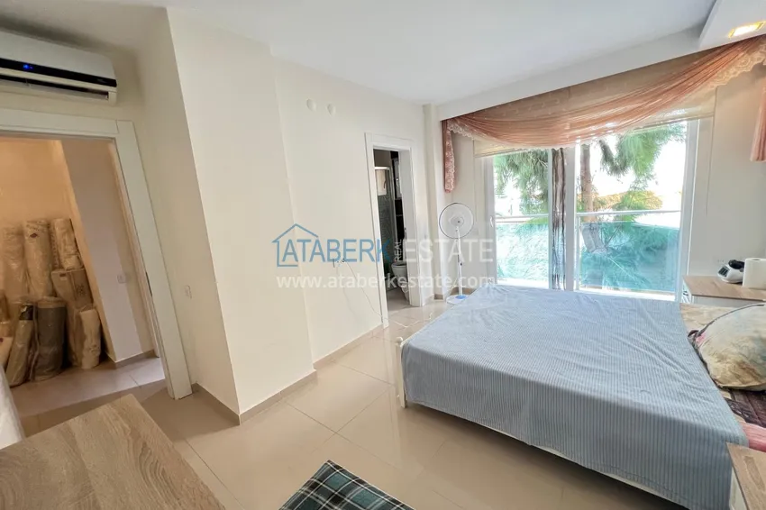 Purchase  4+1 duplex with garden in Kargicak — furnished, in a luxury complex 19 