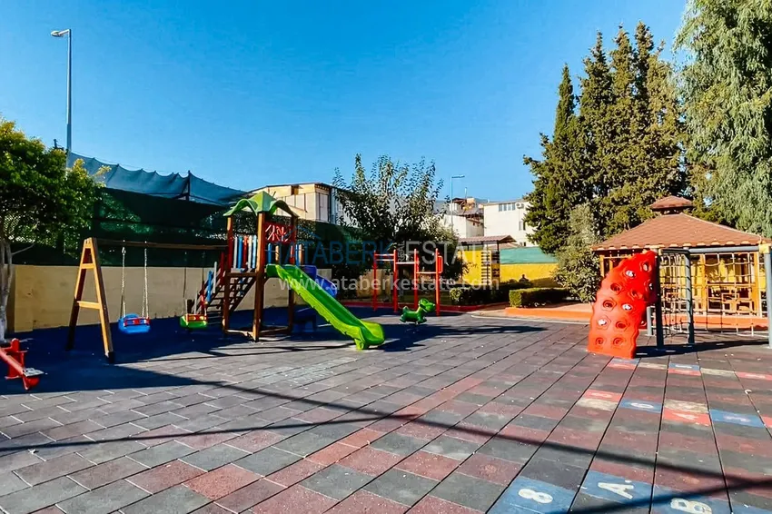 Apartment 3+1 on the beachfront in the center of Alanya, linear, furnished, option for a residence permit 20 