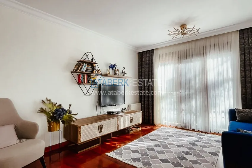 Purchase Apartment 3+1 on the beachfront in the center of Alanya, linear, furnished, option for a residence permit 4 