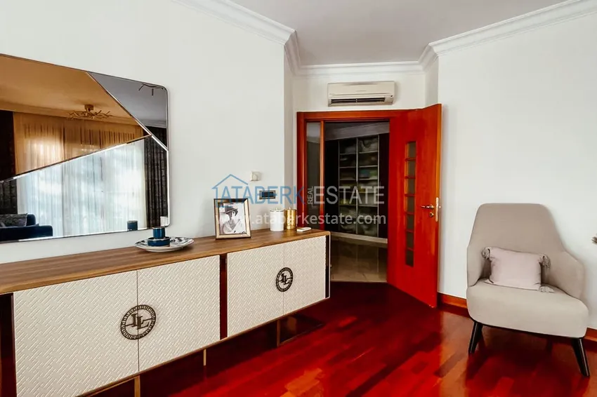 Purchase Apartment 3+1 on the beachfront in the center of Alanya, linear, furnished, option for a residence permit 7 