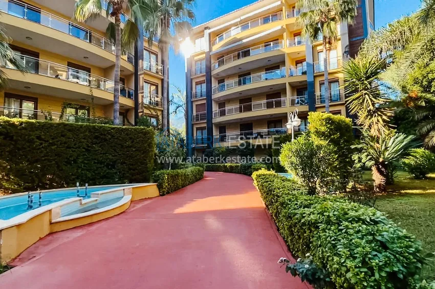 Apartment 3+1 on the beachfront in the center of Alanya, linear, furnished, option for a residence permit 9 