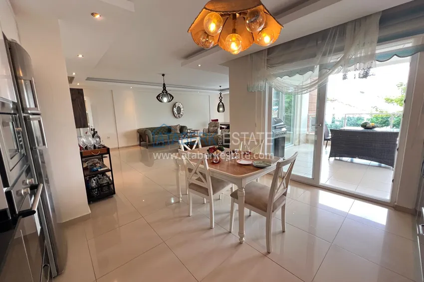 Purchase  4+1 duplex with garden in Kargicak — furnished, in a luxury complex 10 