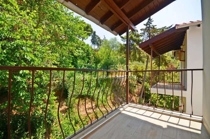 Purchase  2+1 apartment with sea view in Kargicak — 300 m to the beach 15 