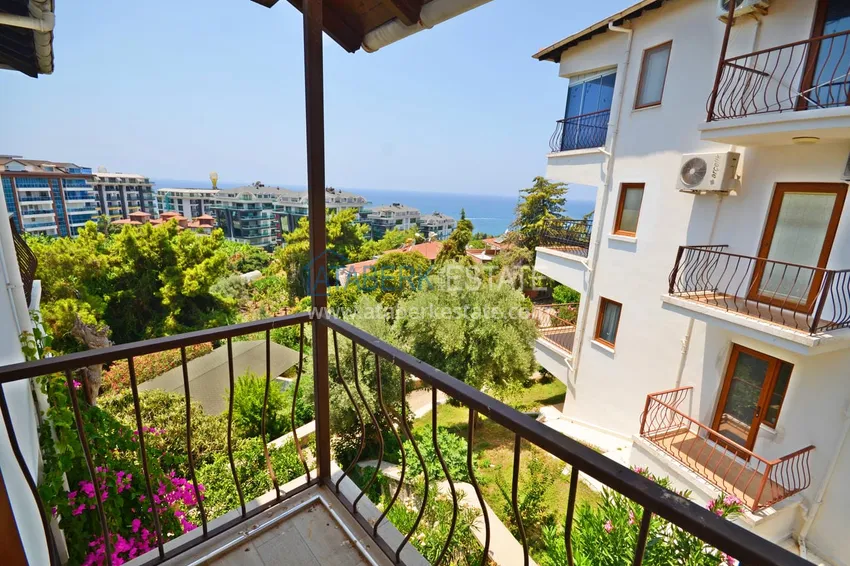 Purchase  2+1 apartment with sea view in Kargicak — 300 m to the beach 16 