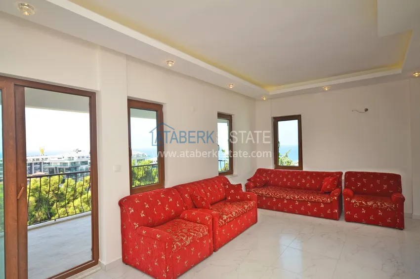 Purchase  2+1 apartment with sea view in Kargicak — 300 m to the beach 2 