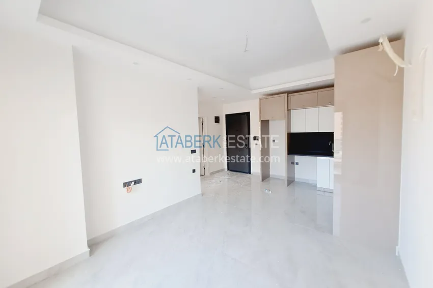 Purchase  Apartments in Alanya from the owner in a new residential complex - Mahmutlar district 4 