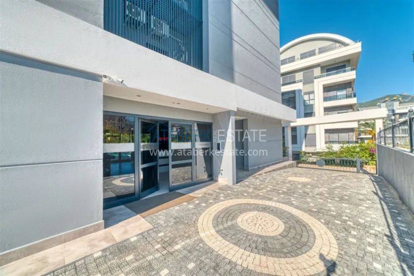 1+1 apartment in Alanya, Oba district — with a short-term rental permit 14 