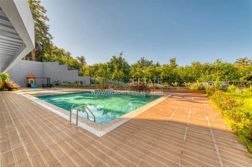 1+1 apartment in Alanya, Oba district — with a short-term rental permit 5 