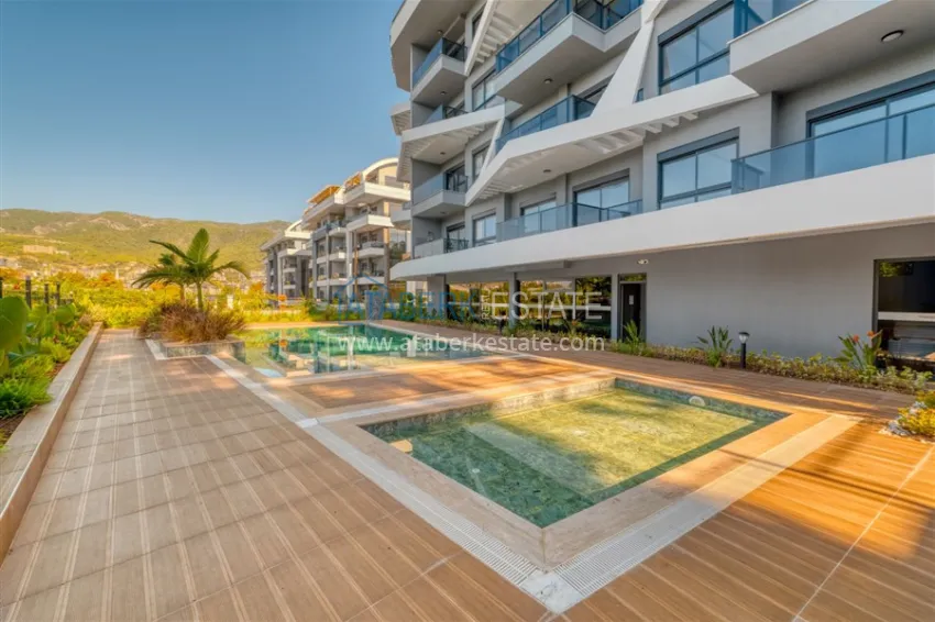 1+1 apartment in Alanya, Oba district — with a short-term rental permit 6 