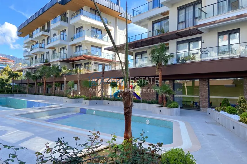 1+1 apartment in Alanya, Oba district — furnished from the owner in a luxury complex  2 